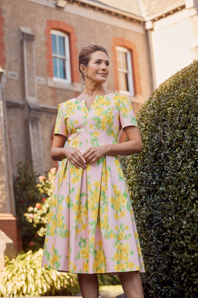 Summer Sale Event: Anthea Crawford, Jump, Ping Pong, Kachel, Dune London & Nine West